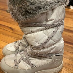 Women's Timberland Cream Winter Snow Boots